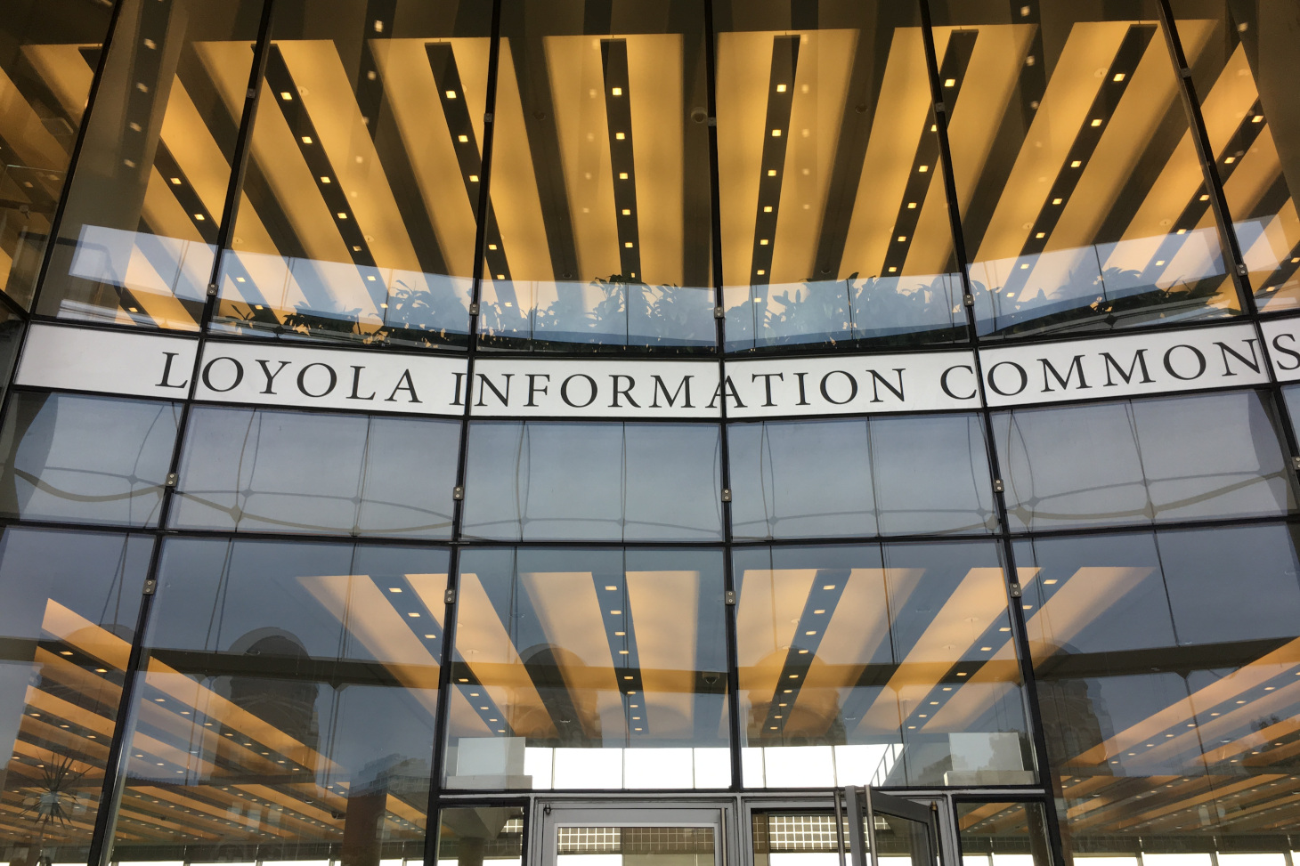 Klarchek Information Commons (Loyola University) à Chicago